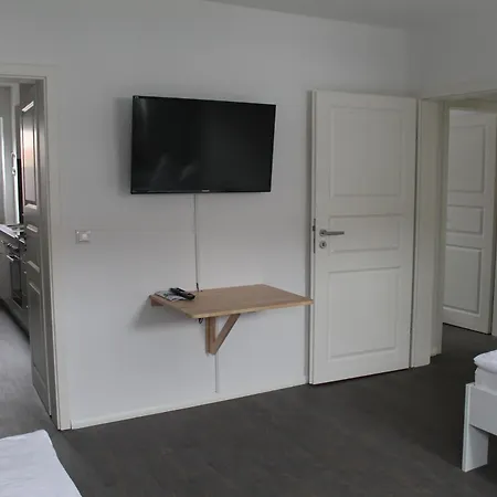 Schlafschoen Monteurunterkunft 公寓 Bohlen (Saxony)