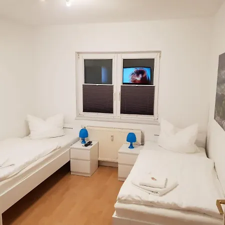 Schlafschoen Monteurunterkunft 公寓 Bohlen (Saxony)